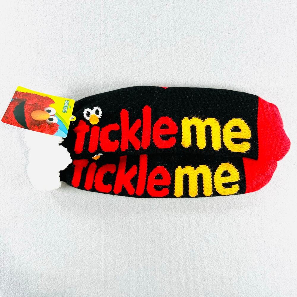 NWT Sesame Street Elmo Tickle Me Sherpa Lined Slipper Socks Grippers OSFM